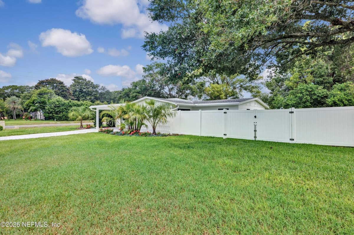 1124 OCEANWOOD Drive S, Neptune Beach, FL 32266 3