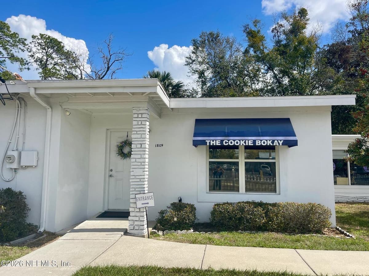 1809 CASSAT Avenue, Jacksonville, FL 32210 3