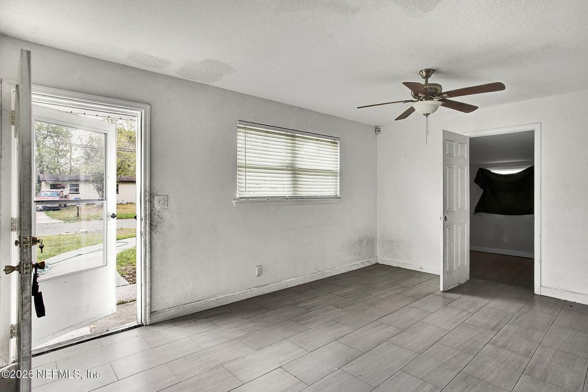 6849 JACK HORNER Lane, Jacksonville, FL 32210 3