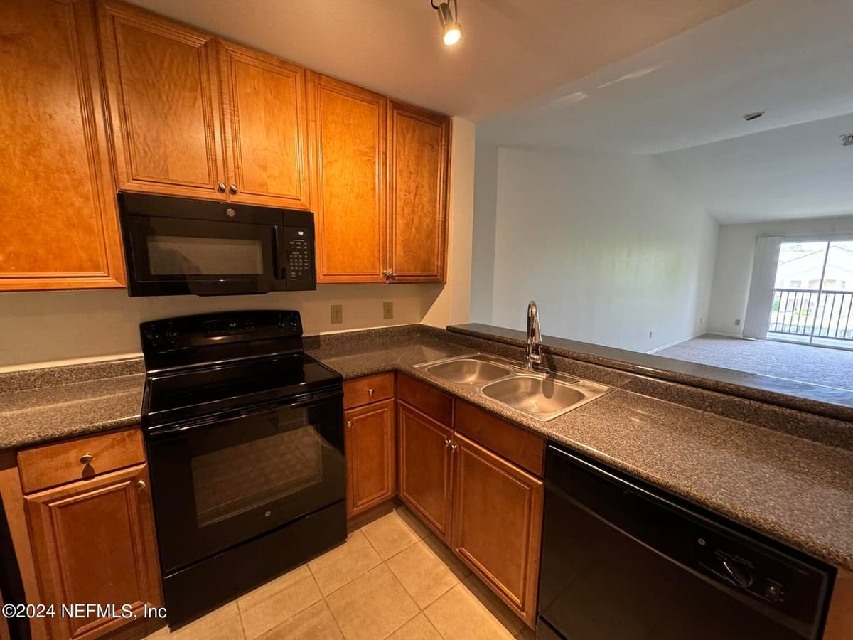 19 ARBOR CLUB Drive 318, Ponte Vedra Beach, FL 32082 2