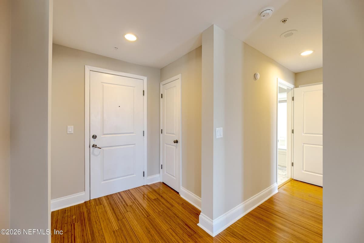 400 BAY Street 404, Jacksonville, FL 32202 2