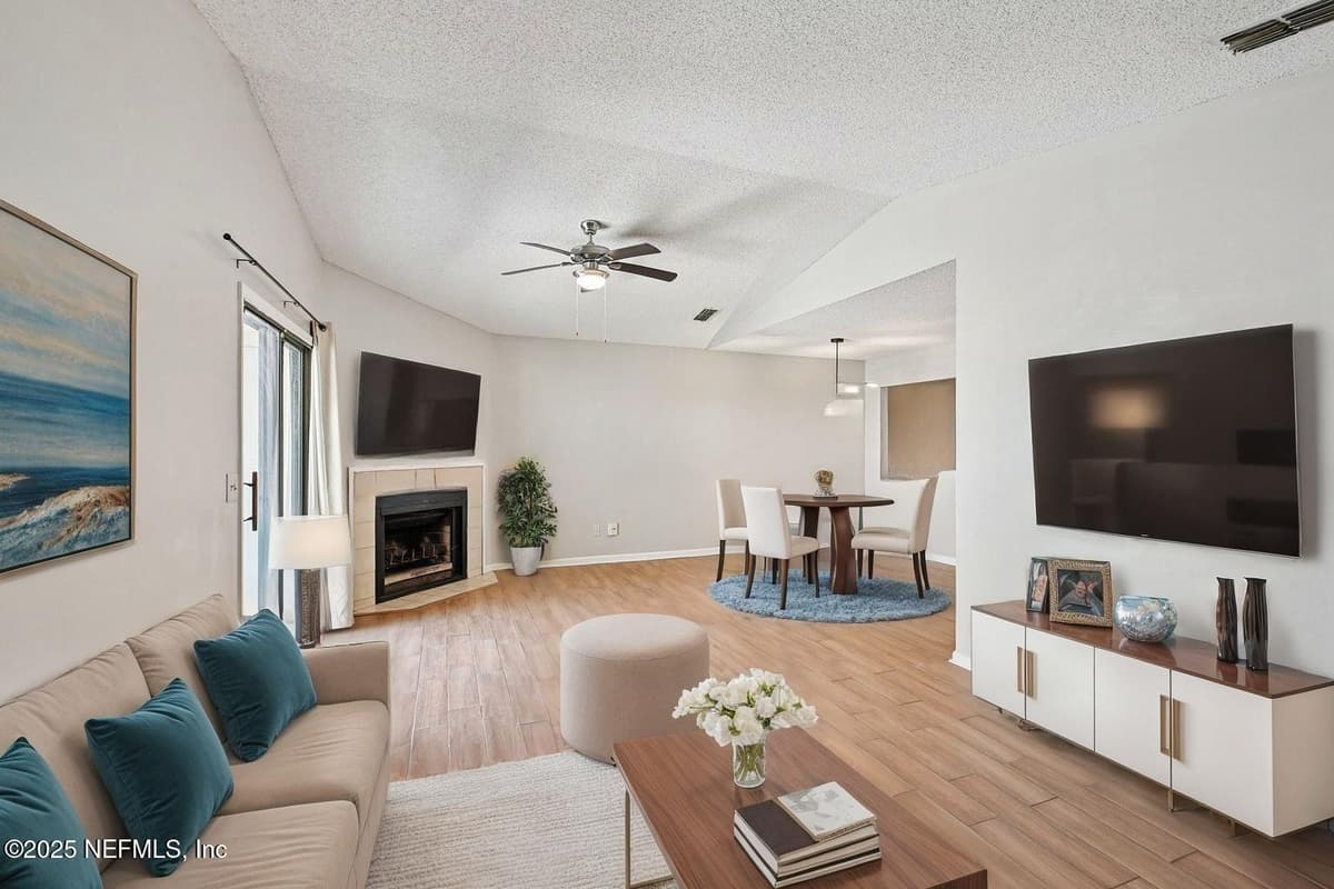 3801 CROWN POINT Road 1174, Jacksonville, FL 32257 2