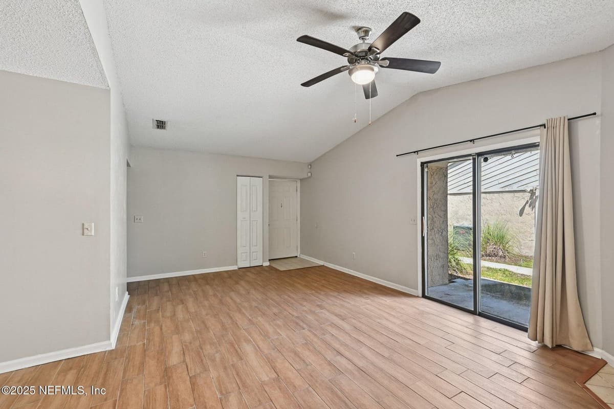 3801 CROWN POINT Road 1174, Jacksonville, FL 32257 3
