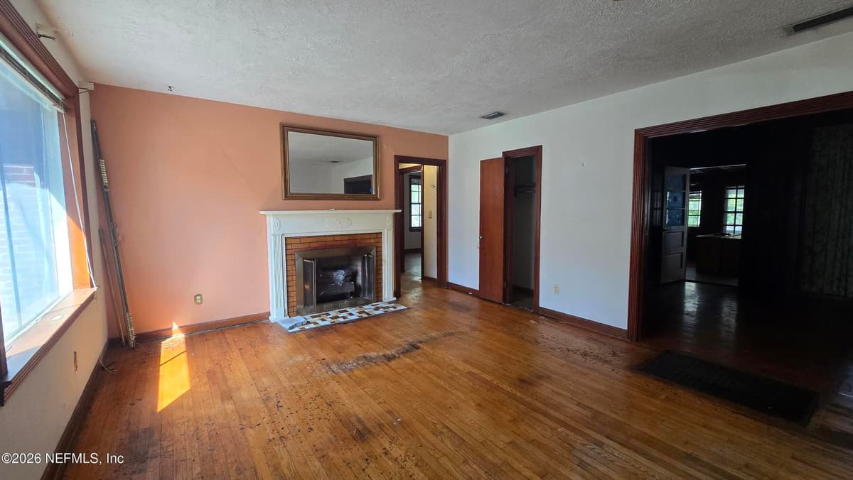 1319 HAMILTON Street, Jacksonville, FL 32205 3