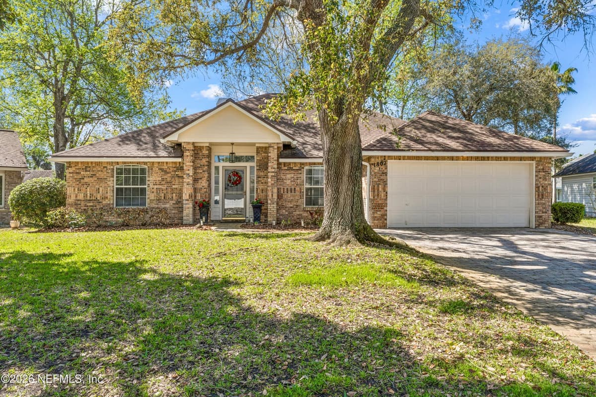 1802 BLUE HERON Lane, Jacksonville Beach, FL 32250 2
