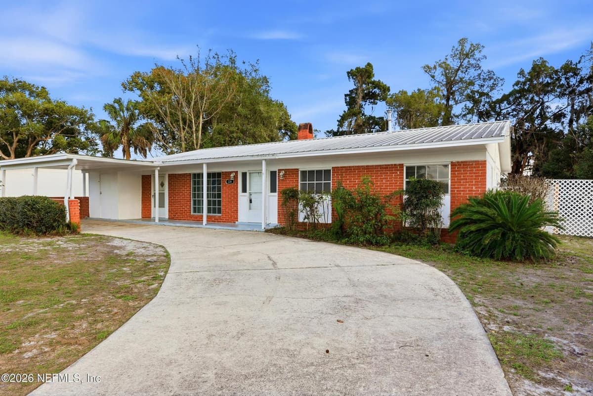 226 RIVER Drive, East Palatka, FL 32131 3