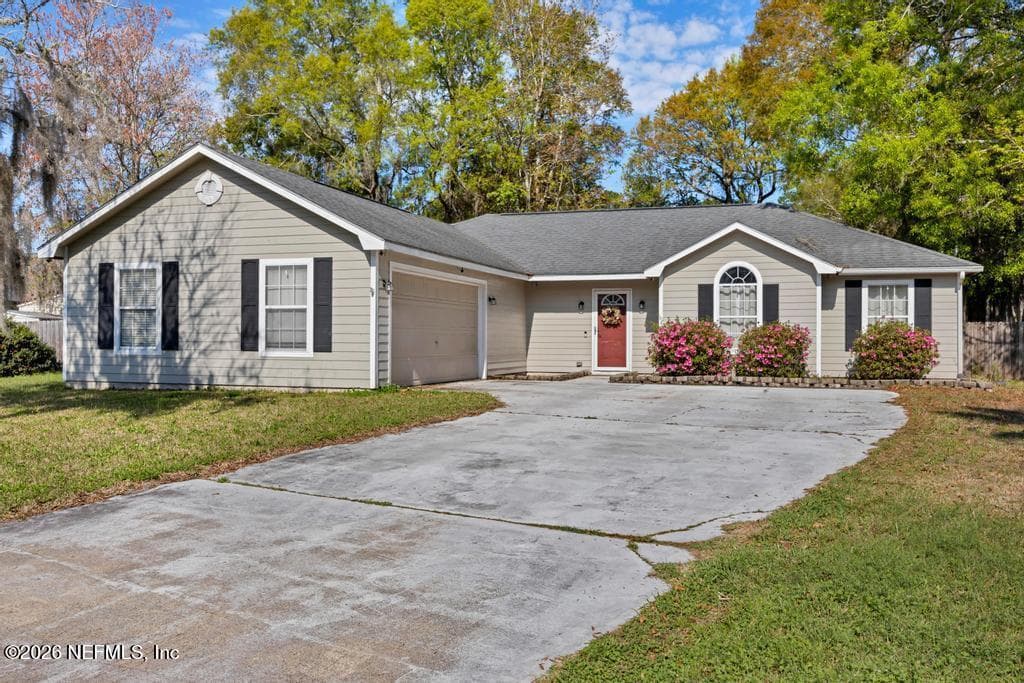 118 LAKE CREST Drive, Kingsland, GA 31548