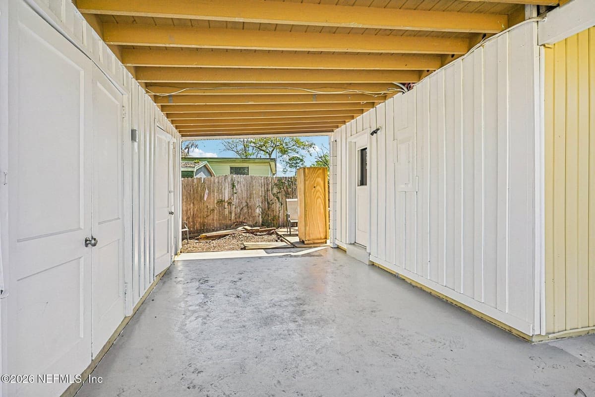 1044 HALIFAX Road, Jacksonville, FL 32216 3