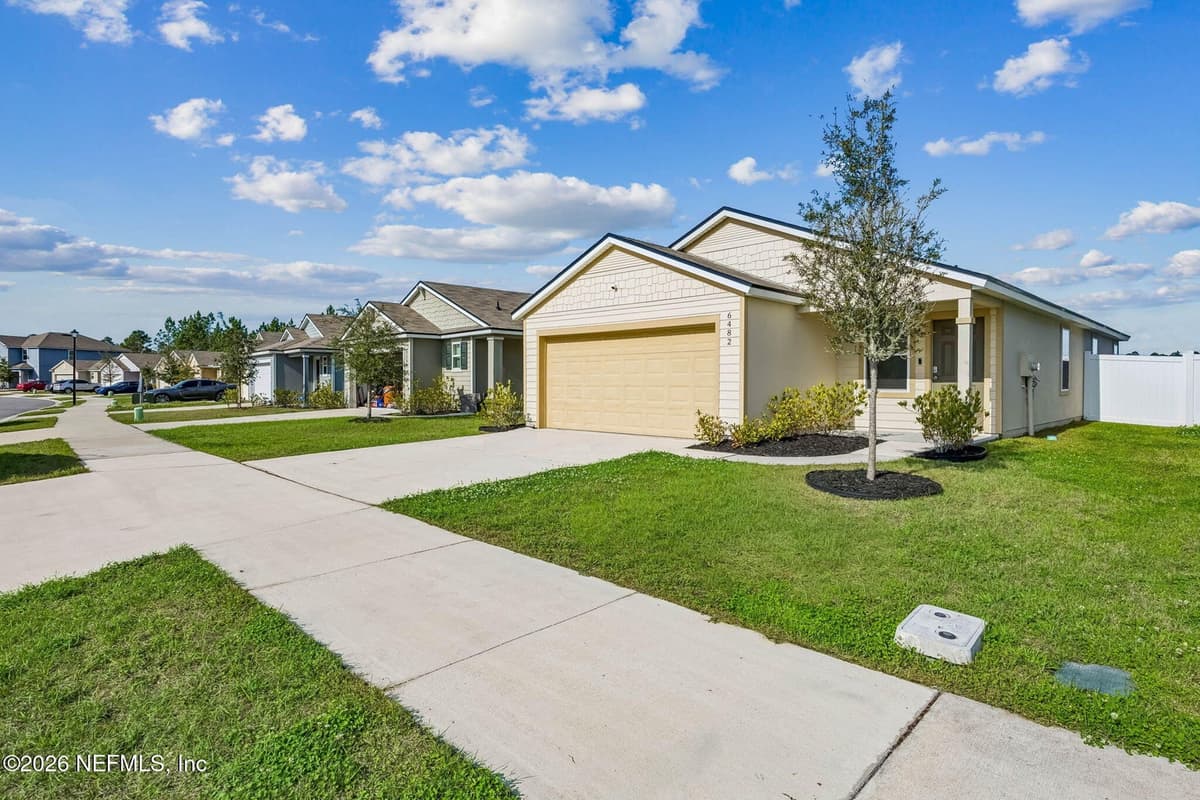 6482 BUCKING BRONCO Drive, Jacksonville, FL 32234 2