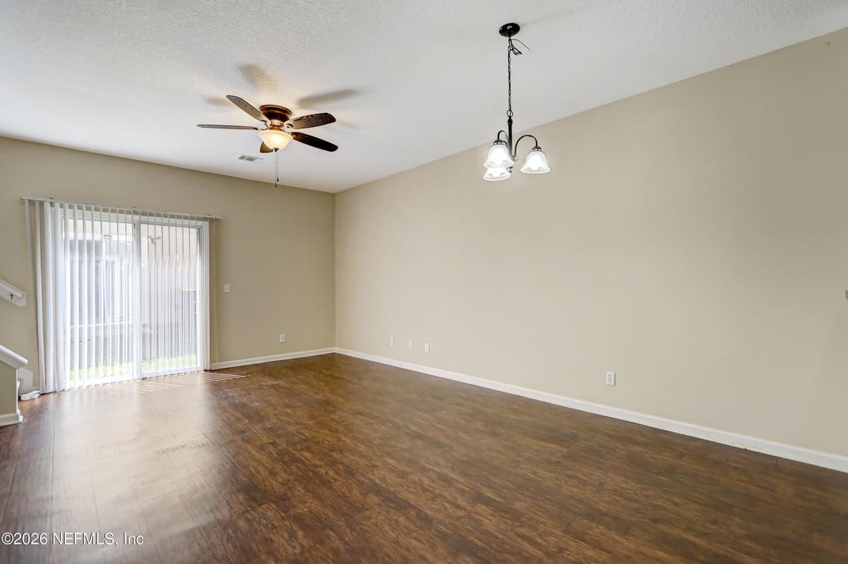 7846 MELVIN Road, Jacksonville, FL 32210 3