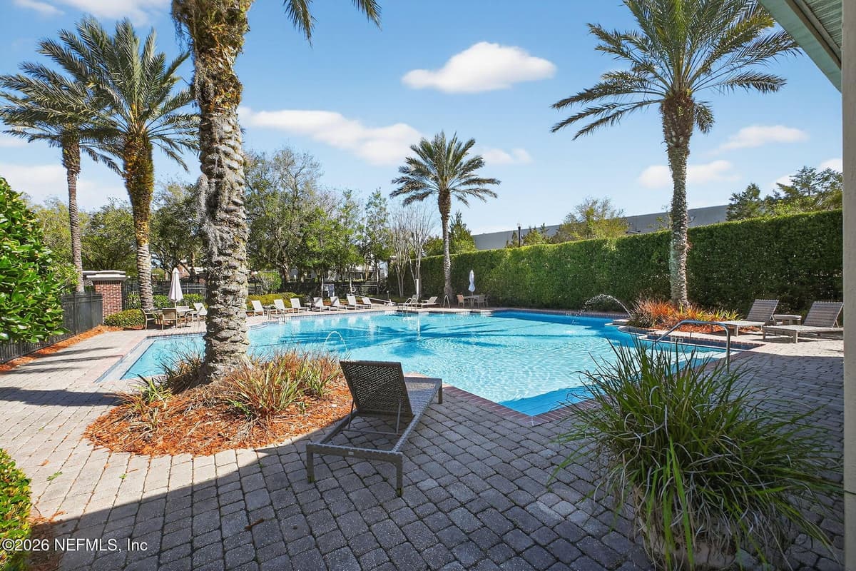 4480 DEERWOOD LAKE Parkway 454, Jacksonville, FL 32216 2