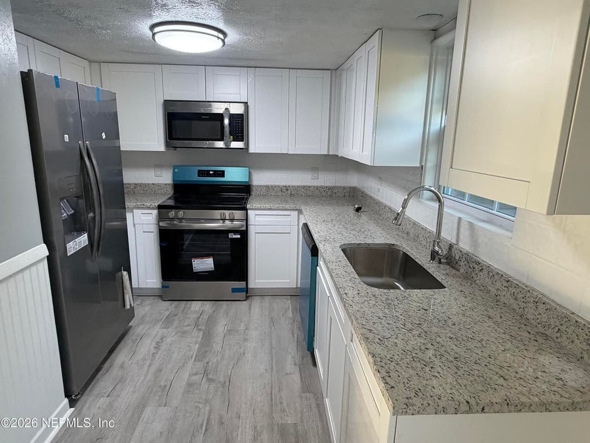 6137 TUSCONY Circle, Jacksonville, FL 32277 2