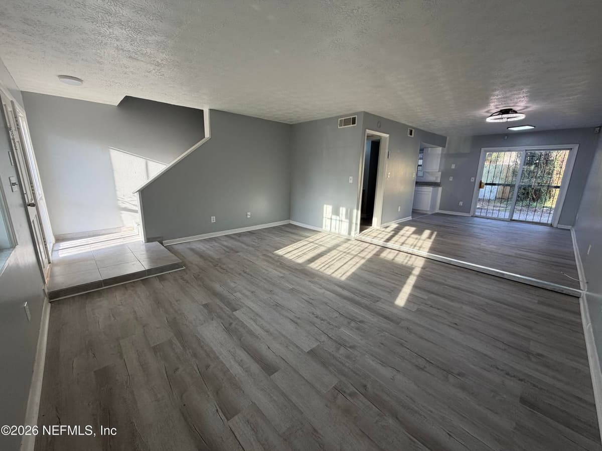 6137 TUSCONY Circle, Jacksonville, FL 32277 3