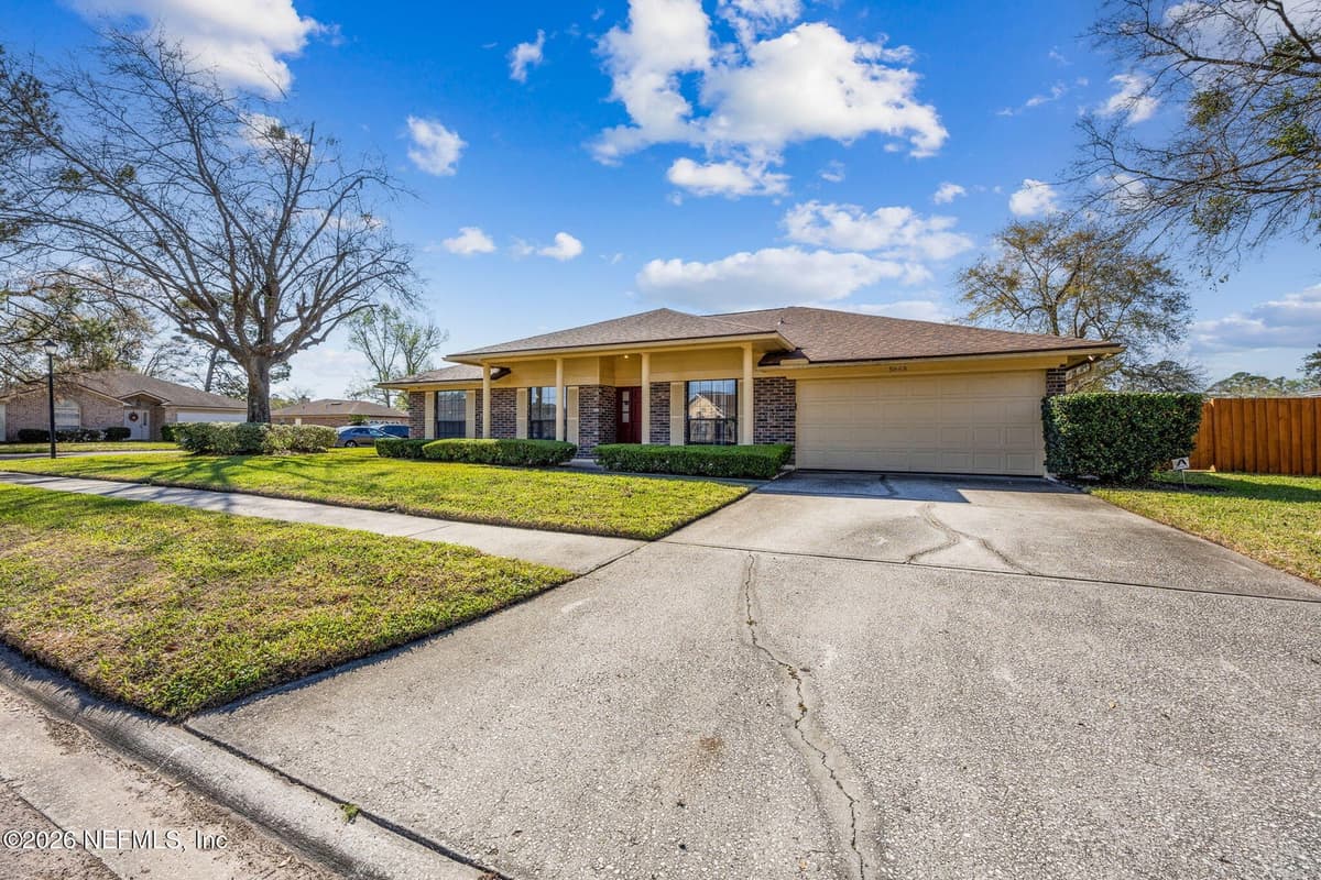 5848 COPPER LAKE Drive, Jacksonville, FL 32218 2