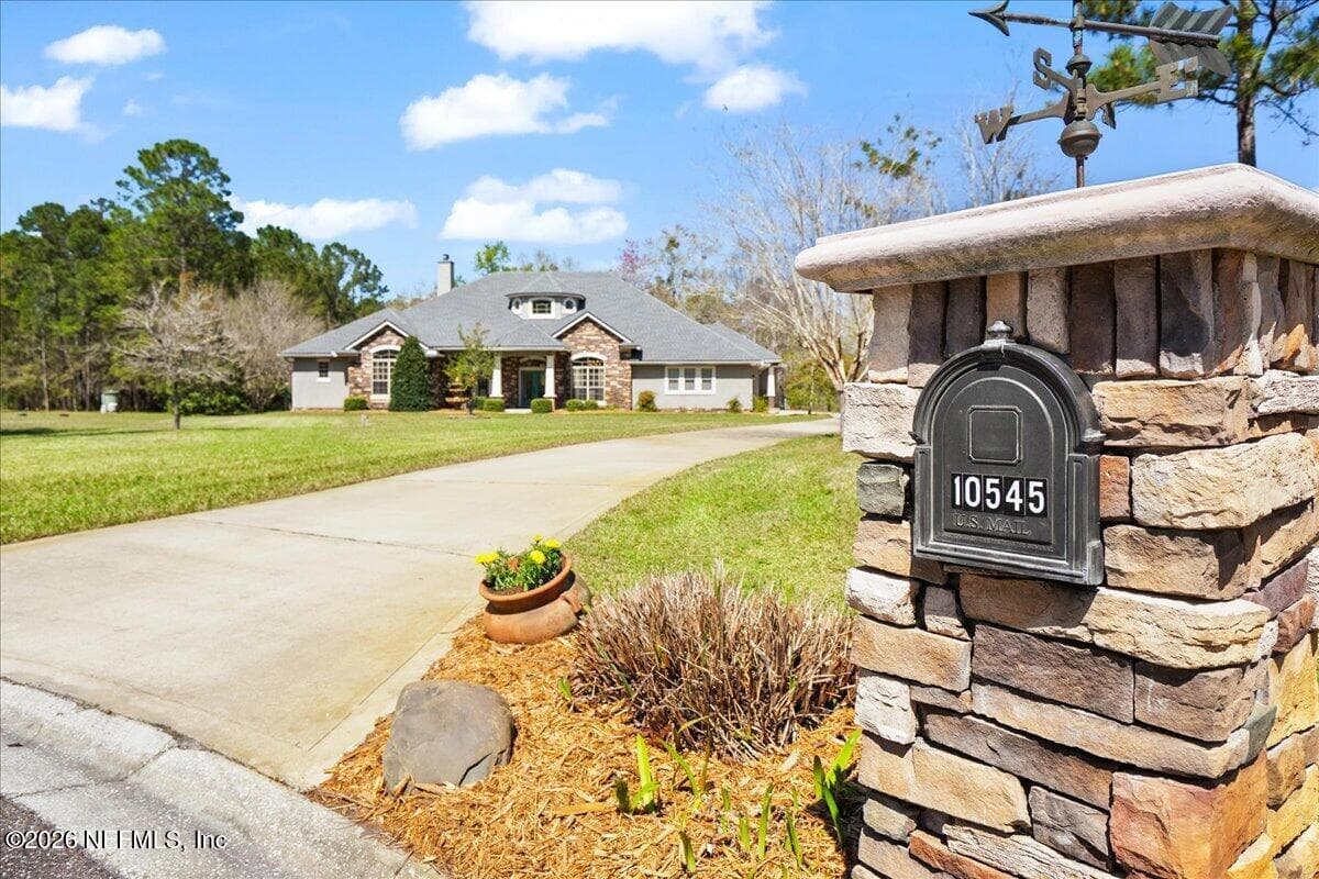 10545 S FLORA SPRINGS Road, Jacksonville, FL 32219 2