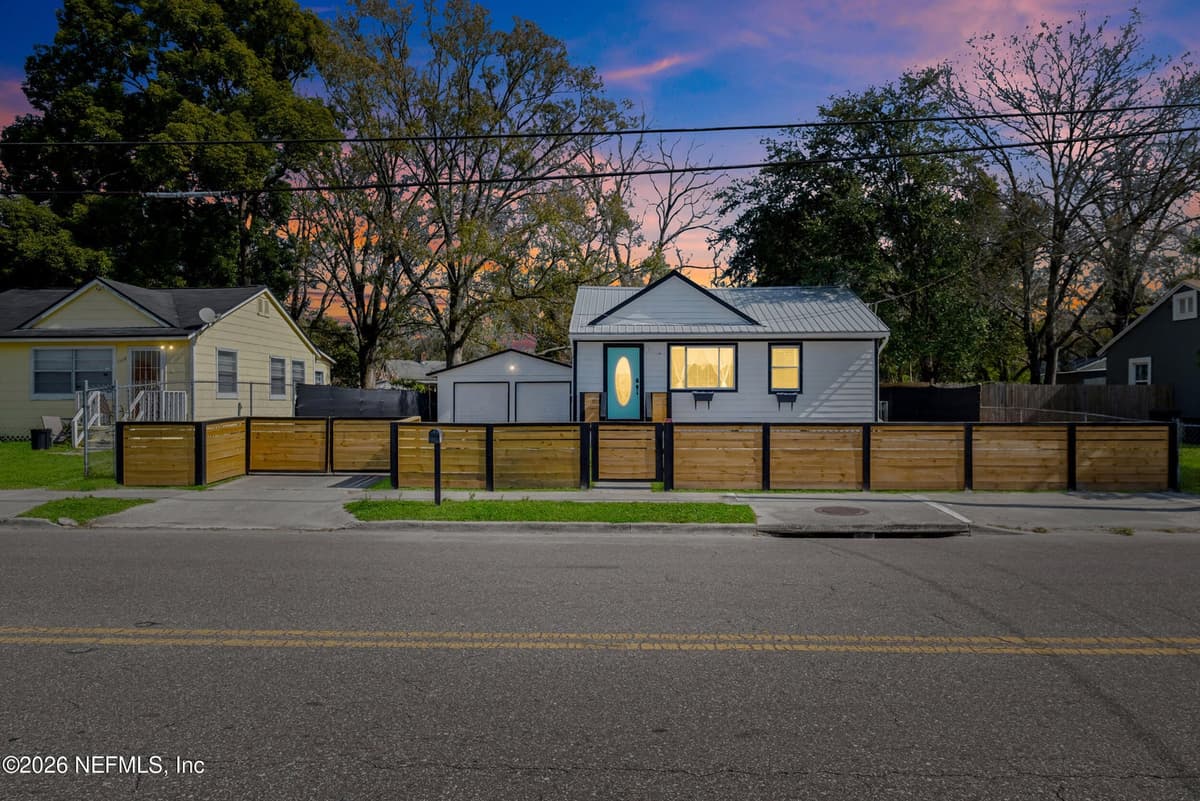 1121 MELSON Avenue, Jacksonville, FL 32254 2