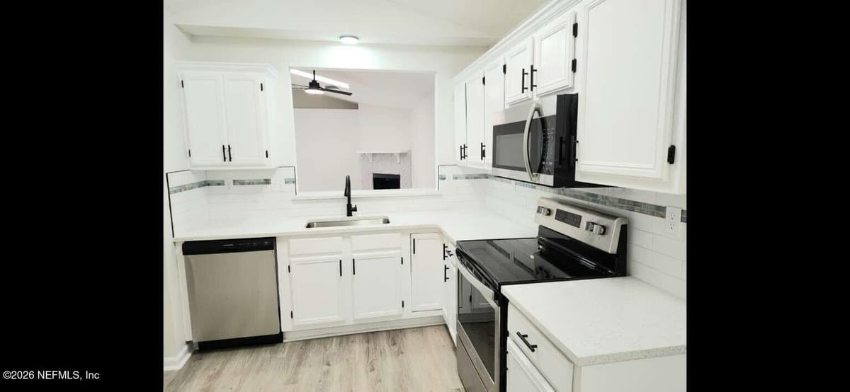 3083 PABLO BAY Drive E, Jacksonville, FL 32224 3
