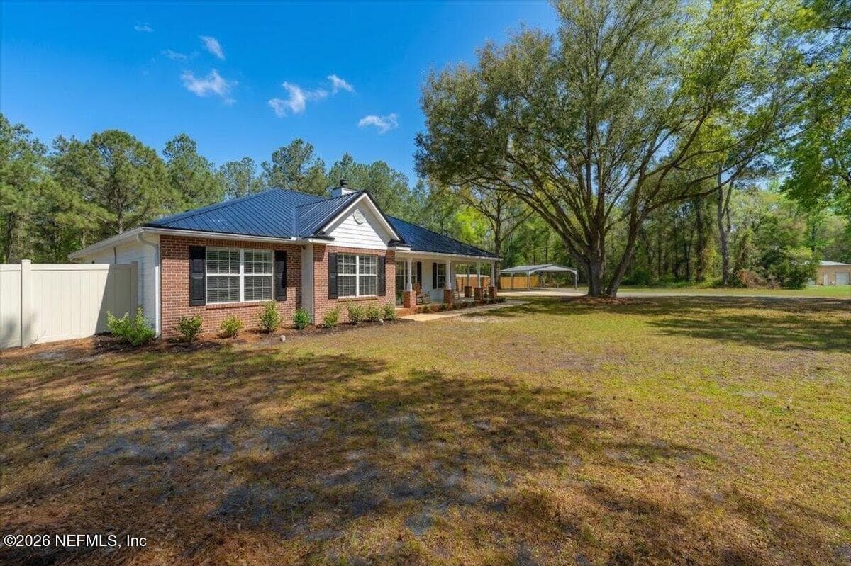 129 GRASSY Lane, Palatka, FL 32177 3