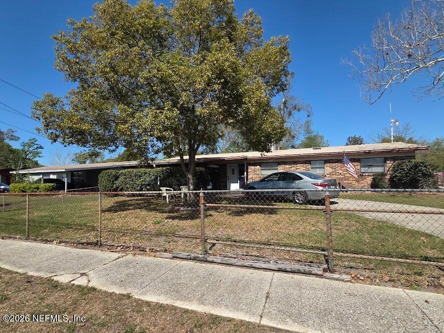 295 BONNLYN Drive, Orange Park, FL 32073