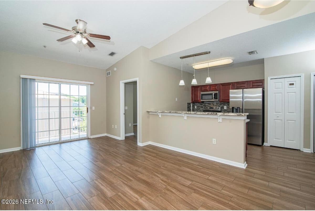 8235 LOBSTER BAY Court 305, Jacksonville, FL 32256 2