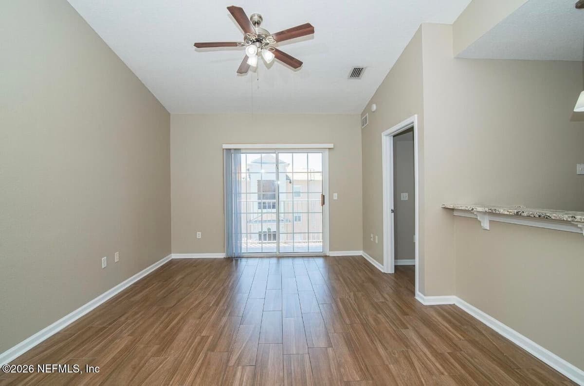 8235 LOBSTER BAY Court 305, Jacksonville, FL 32256 3