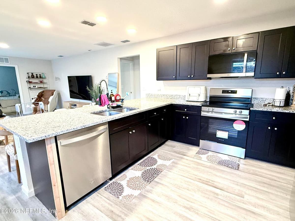 8840 EATON Avenue, Jacksonville, FL 32211 2