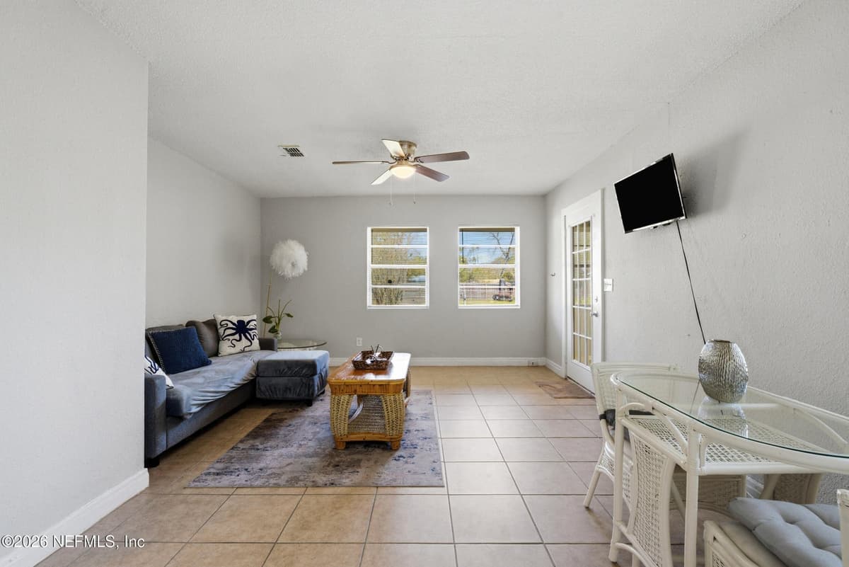 2916 W 11TH Street, Jacksonville, FL 32254 3