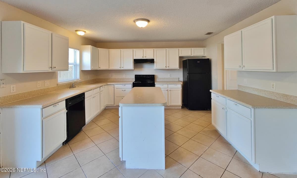 1442 SEAWOLF Trail N, Jacksonville, FL 32221 3