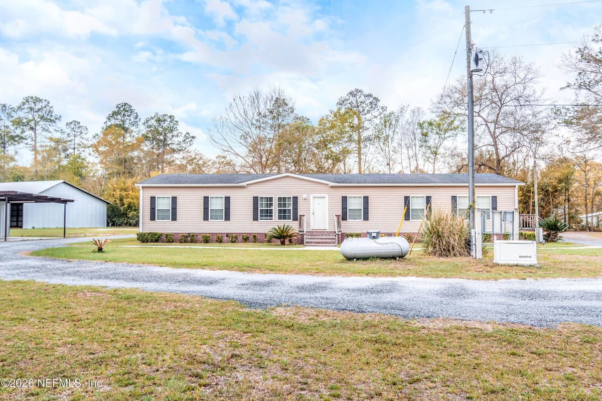 5932 WOODLAWN Road, Macclenny, FL 32063 2