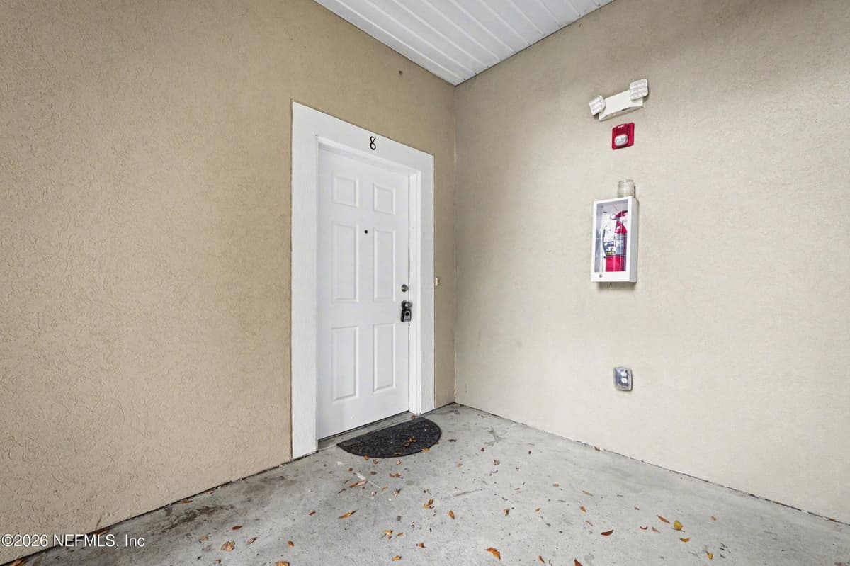 5050 PLAYPEN Drive 8, Jacksonville, FL 32210 3