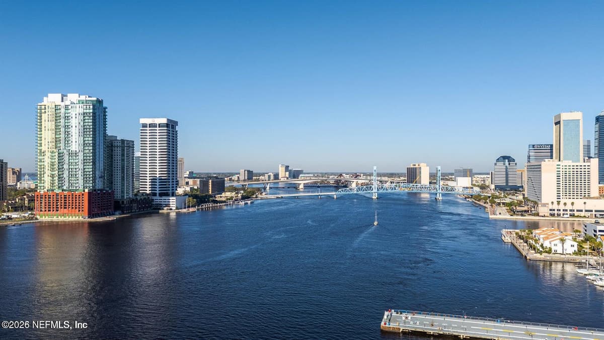 1431 RIVERPLACE Boulevard 1004, Jacksonville, FL 32207 2