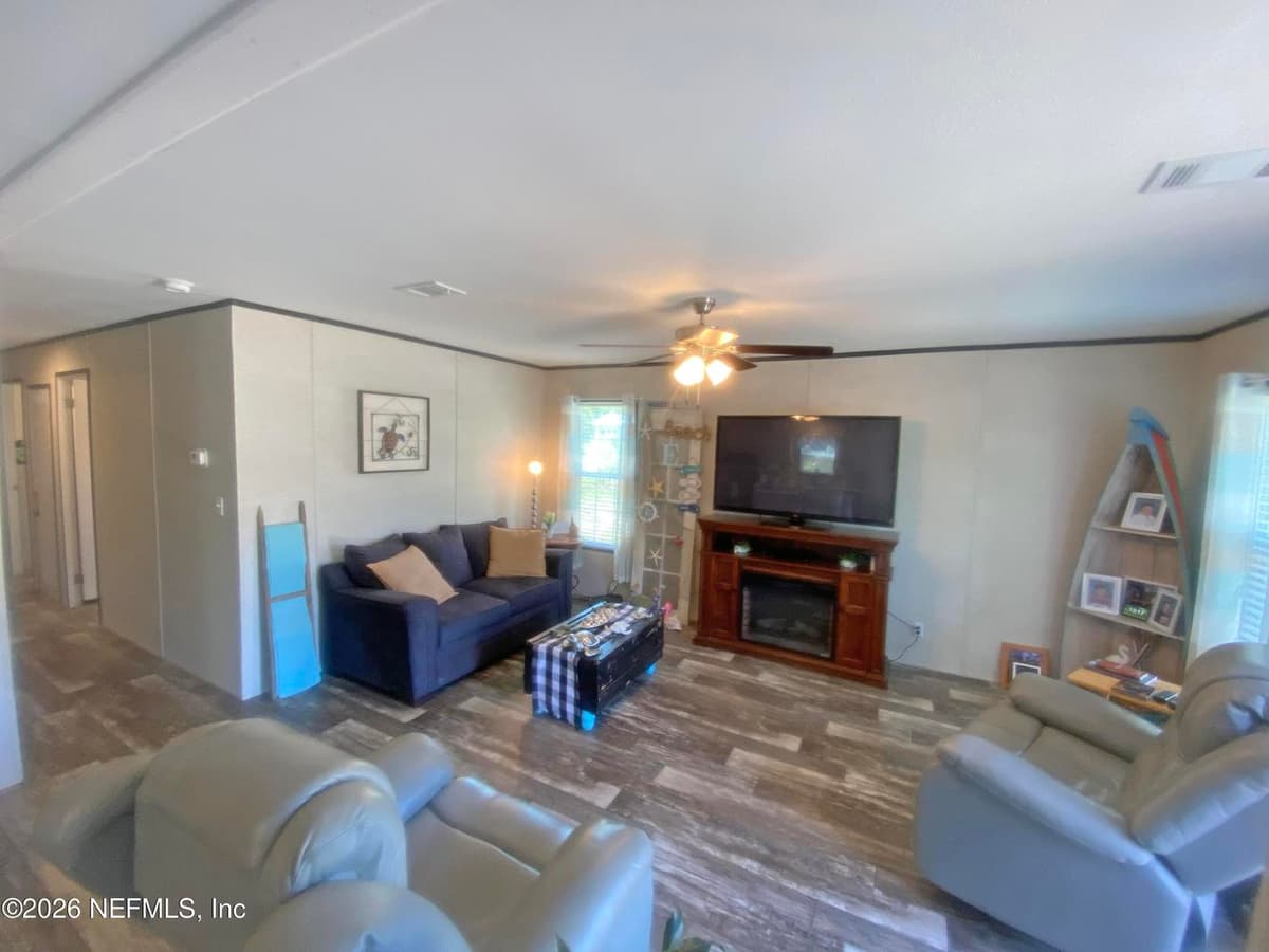 203 SW 5TH Avenue, Palatka, FL 32177 3