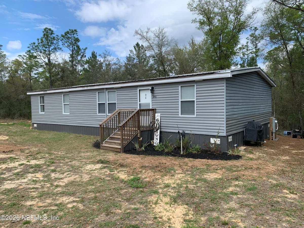 246 RAINBOW Drive, Hawthorne, FL 32640 2