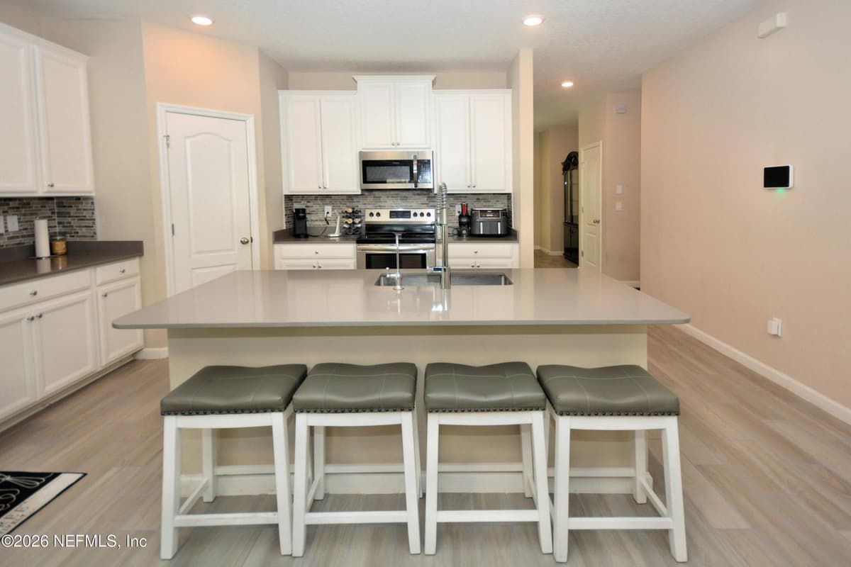 7324 ROCK BROOK Drive, Jacksonville, FL 32222 3
