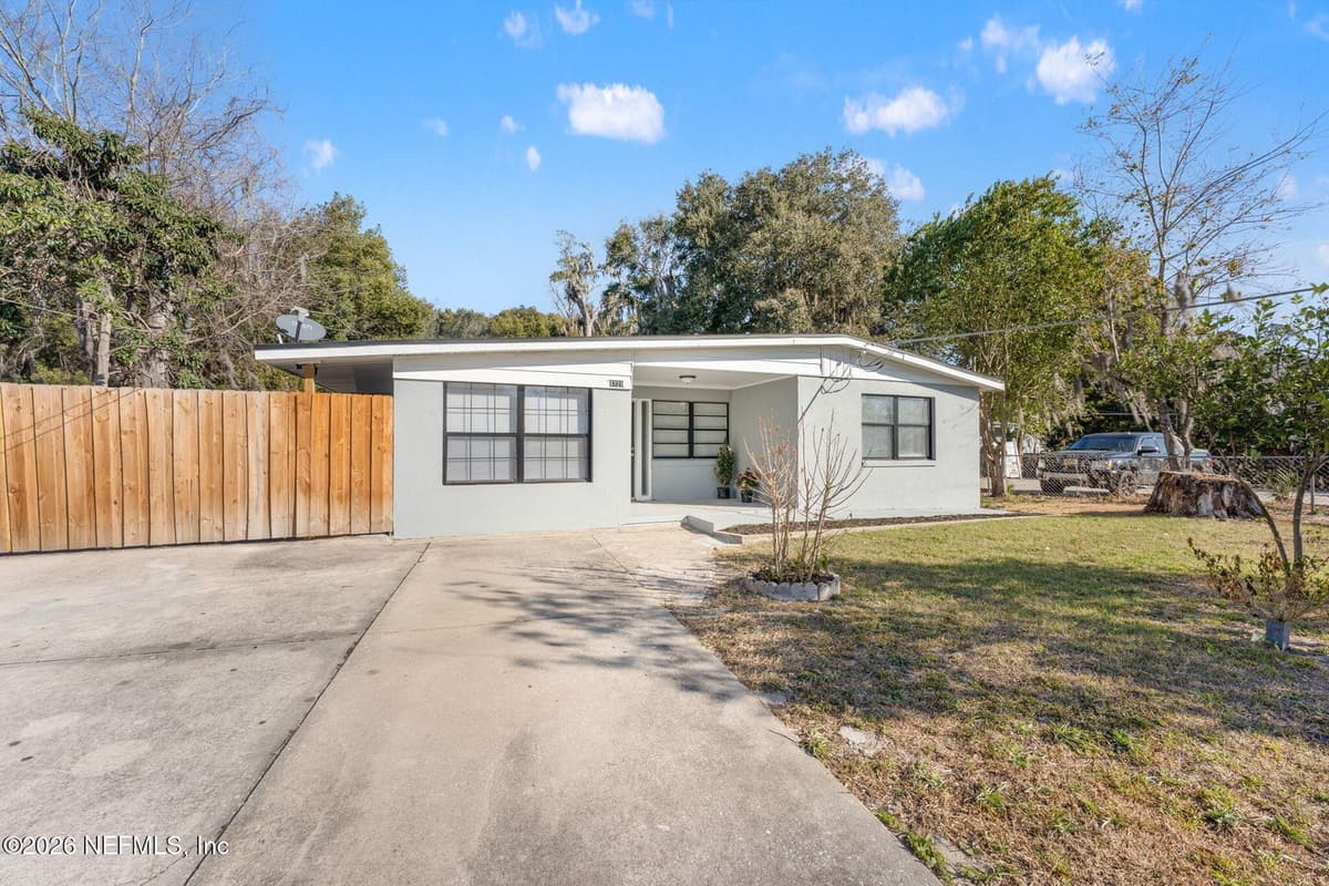 4721 BEDFORD Road, Jacksonville, FL 32207 2