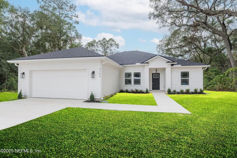 251 SWAN LAKE Drive, Melrose, FL 32666