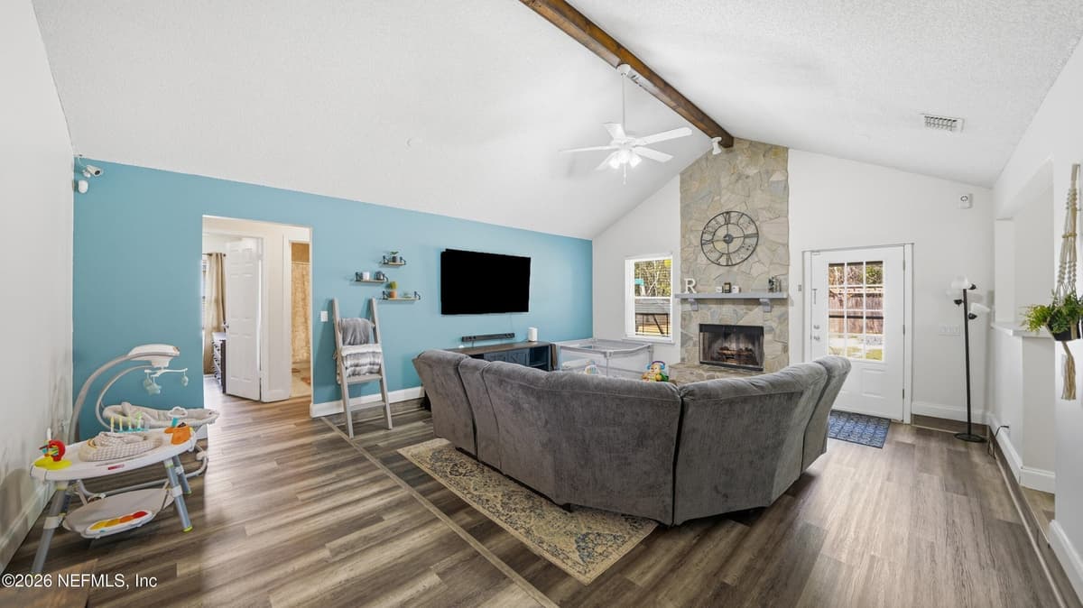 7529 ALLSPICE Circle N, Jacksonville, FL 32244 3