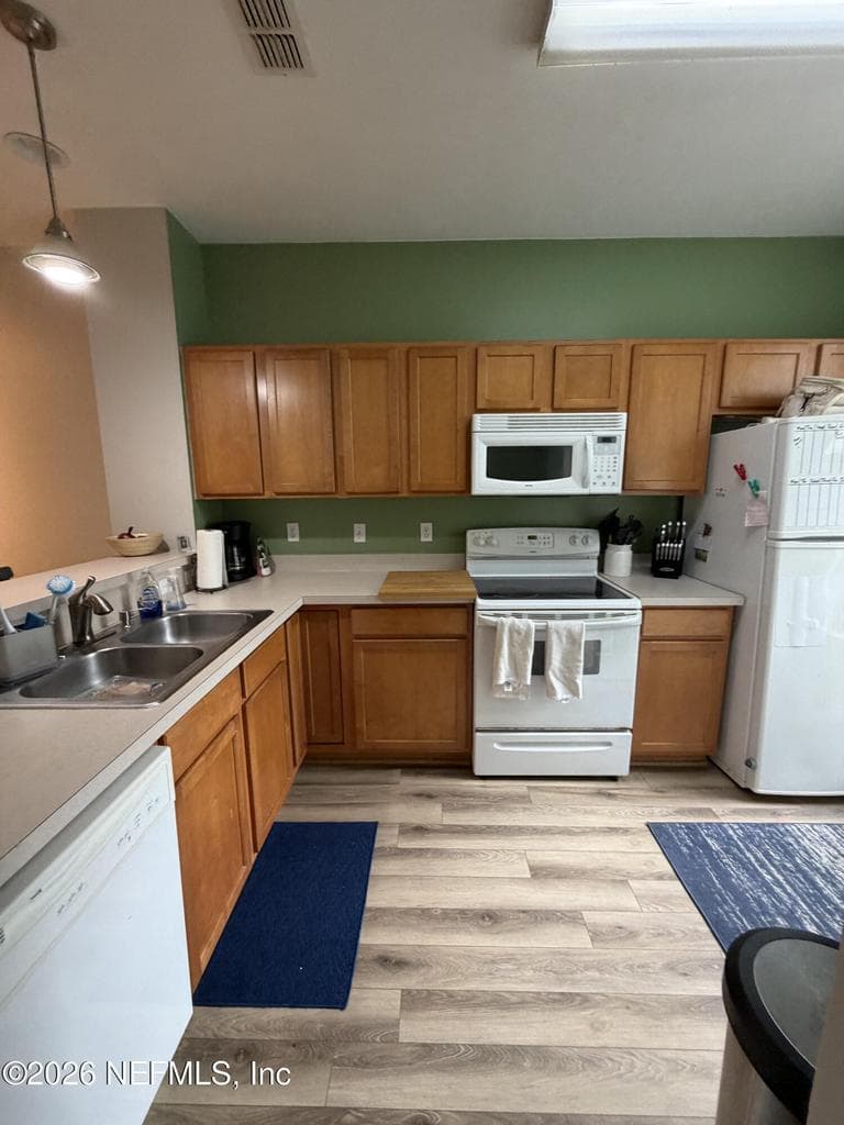 867 NW 21ST Avenue, Gainesville, FL 32609 2