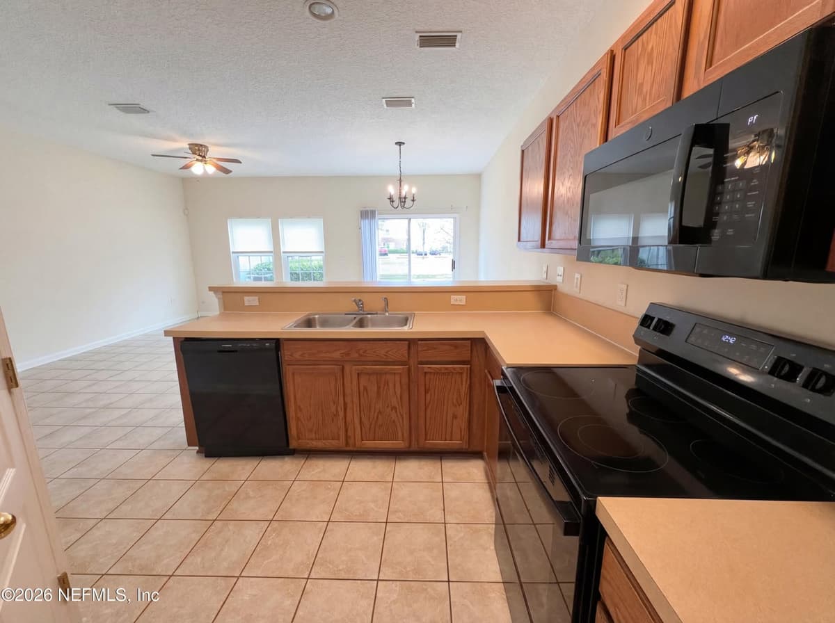 1539 BISCAYNE BAY Drive, Jacksonville, FL 32218 2