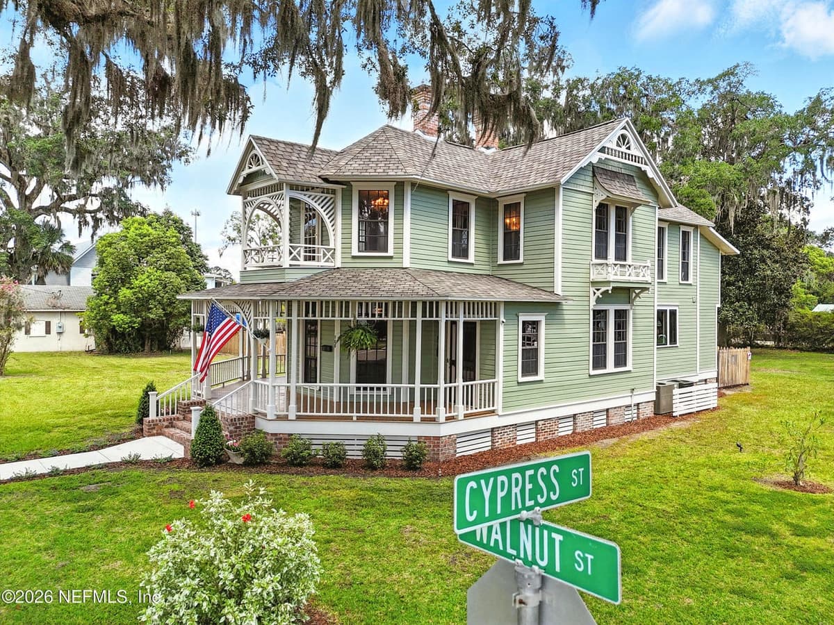 700 WALNUT Street, Green Cove Springs, FL 32043 2