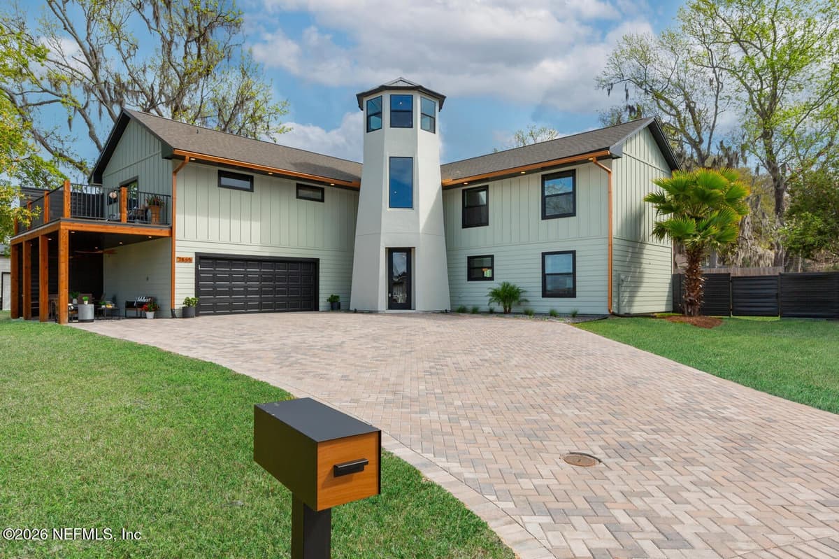 3865 SANDY SHORES Drive, Jacksonville, FL 32277 2