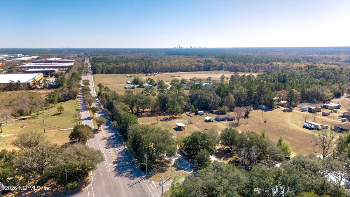 4065 MAGILL Road, Jacksonville, FL 32220 3