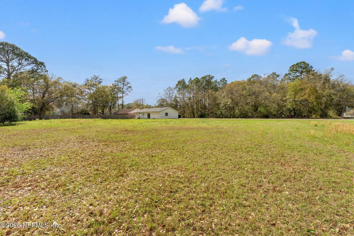 5570 REDPOLL Avenue, Jacksonville, FL 32219 2