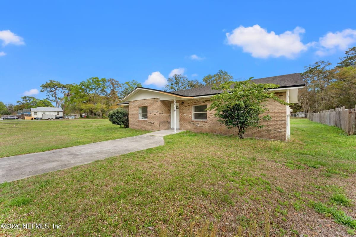 5570 REDPOLL Avenue, Jacksonville, FL 32219 3