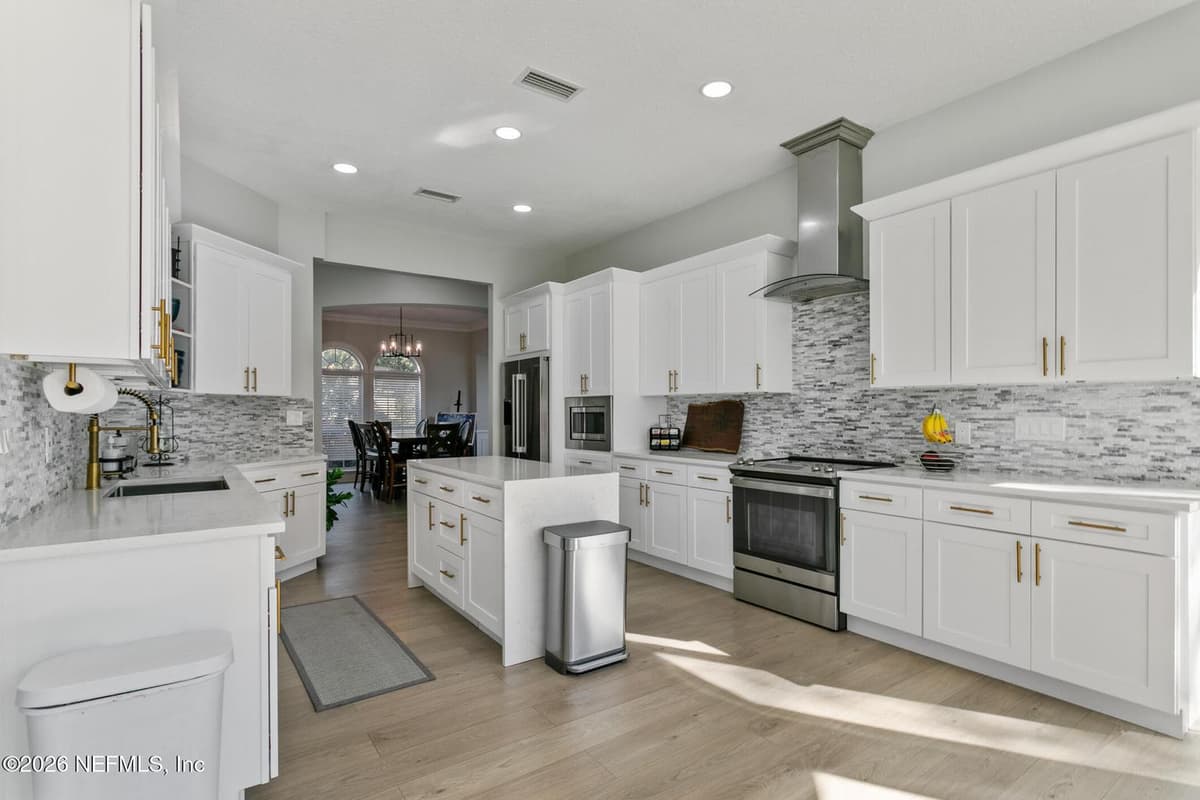 735 E DORCHESTER Drive, St. Johns, FL 32259 2