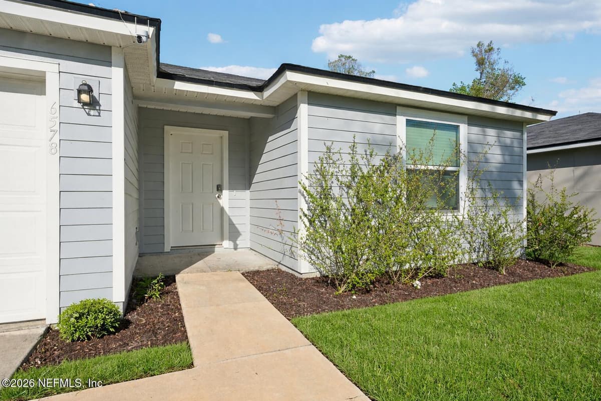 6578 FLOWERS Avenue, Jacksonville, FL 32244 2