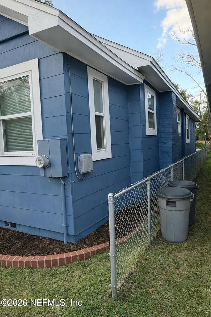 1341 W 6TH Street, Jacksonville, FL 32209 3