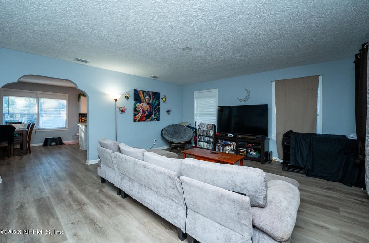 1046 MACKINAW Street, Jacksonville, FL 32254 3