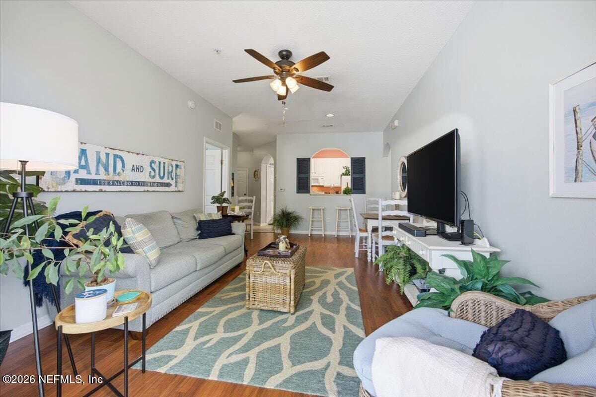 7801 POINT MEADOWS Drive 4207, Jacksonville, FL 32256