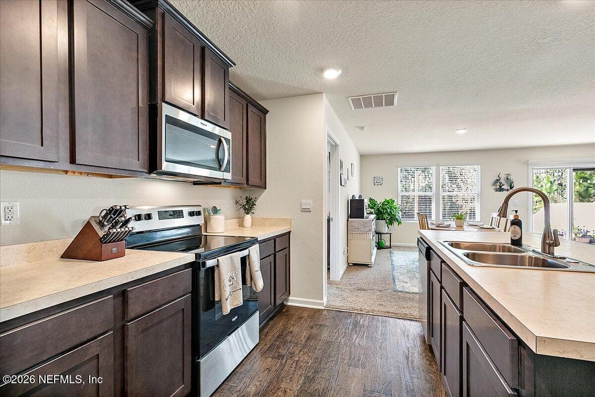 65394 RIVER GLEN Parkway, Yulee, FL 32097 3